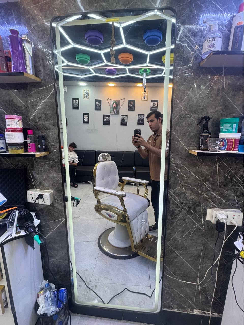 مرايات العدد ٢ ام الاناره 
جدد كلشش توني ماخذهن 
*********** البصرة, العراق
