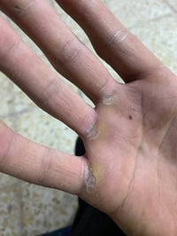 عامل تنظيف • صب خرسانة • تزفيت