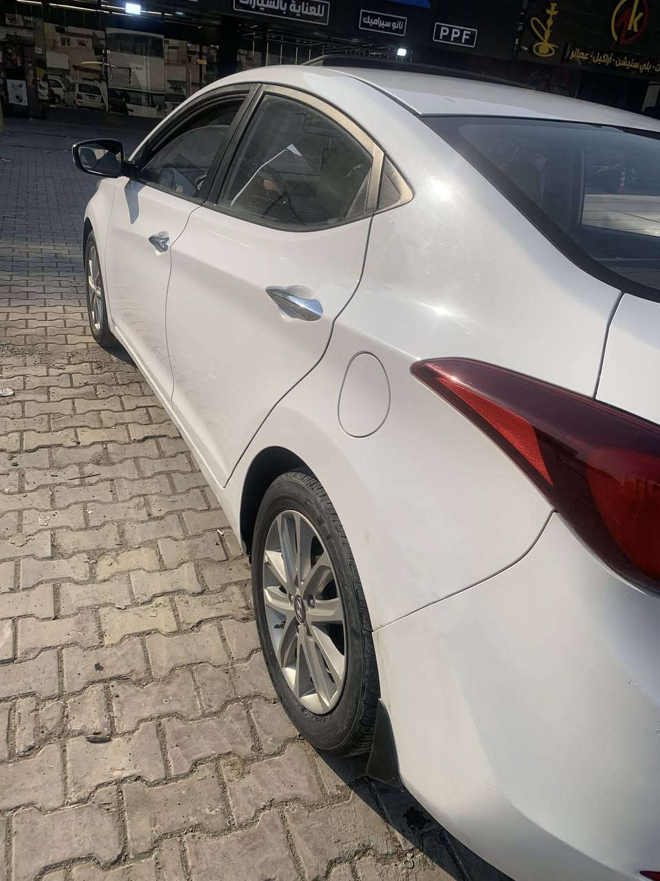 سلام عليكم 
الانتره 2015 خليجي 
فول مواصفات عدا البصمه 
قطعتين تبريد 
داخل صاج
محرك ١٨٠٠ دوش
سياره مكفوله من الصبغ والتبديل
بيهه شوي تكحيل موضح وبارد شبر 

سياره حلوه وكاعده وهزه بعده مخلصانه رقم اربيل مميز 
مكاني بغداد العامريه 
السعر ١٢٨ وبيه مجال 

*********** 
والخاص ايضاً مفتوح
