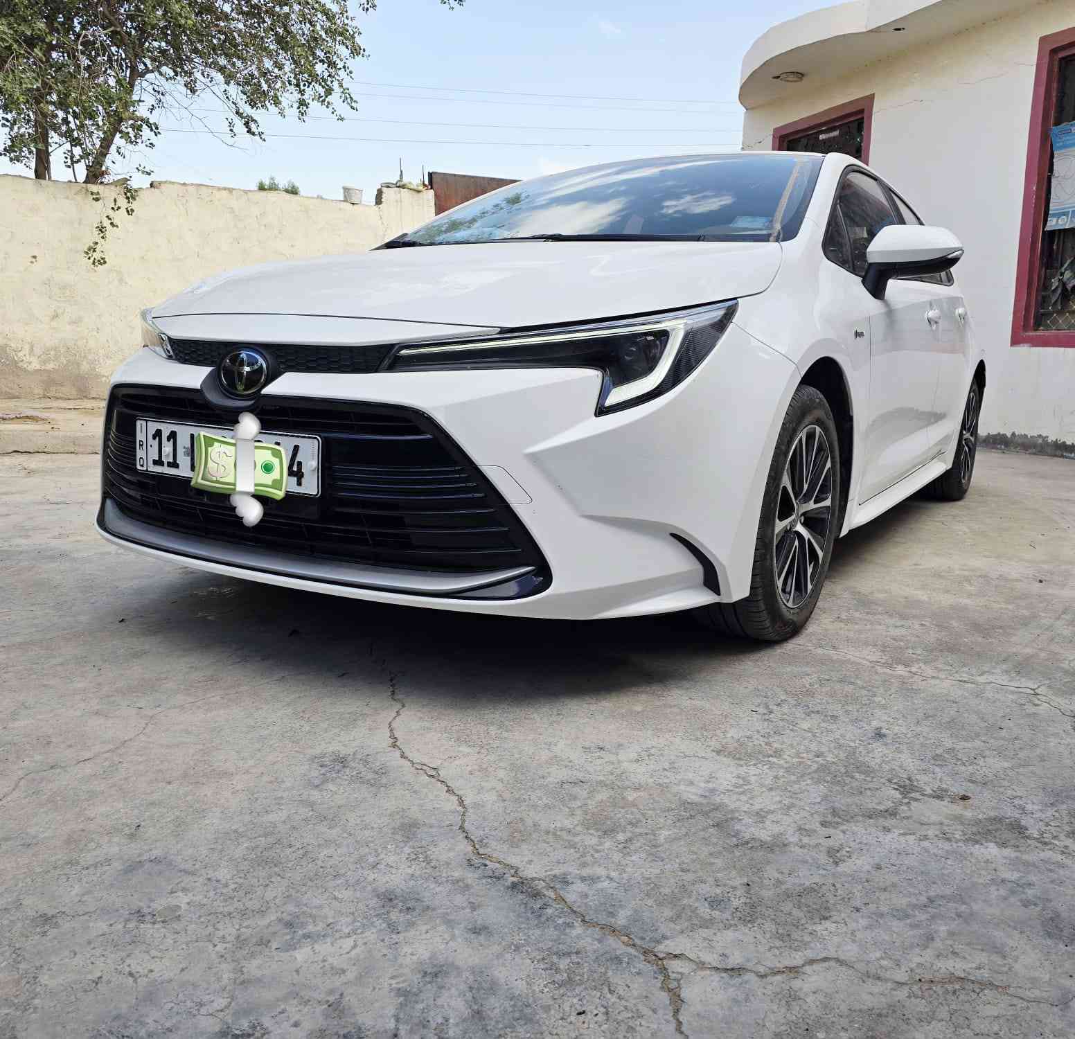 السلام عليكم 
كورلاه موديل ٢٥
ماشيه ١٥٠٠ بعدهه عله وظع شركه زيرو
مرقم بغداد بسمي 
فول مواصفات 
***********مكان السيارة بغداد للستفسار اتصل
