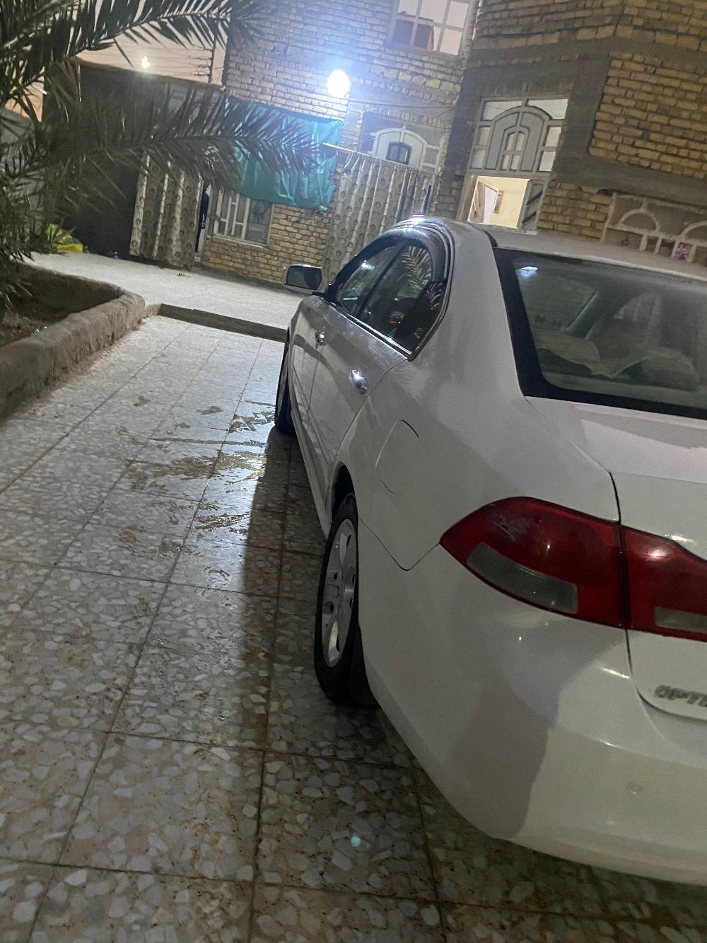 اوبتيما 2009 بيهه ضربه خفيفه من وره مكينه جديده 2000 دوش لاتزويد ولاتنقيص تخم تاير جديد تحويل ثاني يوم بسم المشتري رقم انكليزي جديد فتحه بالقماره كشنات جديد 