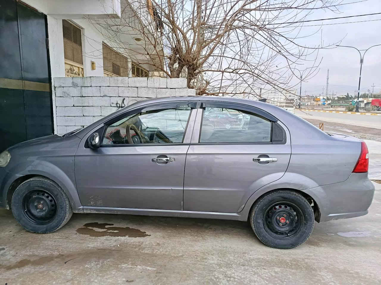 ئةڤيؤ ٢٠٠٨ نمونية لةجواي بي دةحم بي ليدران بي بؤياغ سةيارةكةي هي مالي خؤمة ديناريك مةسرفي نية هةمووكياني لةسةر دةقي شةريكة ماوة ديناريك مةسروفي نية مالي دؤستة سەنەوی تا ٢٠٢٨بەناوی خۆمە ٢١٠٠٠٠غرامەی لەسەرە دەیگەڕێنمەوە *********** أربيل, العراق
