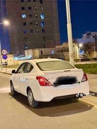 نيسان سني موديل 2014للبيع. السياره نظيفه لحد يكسر سعره07741215792 مامت...