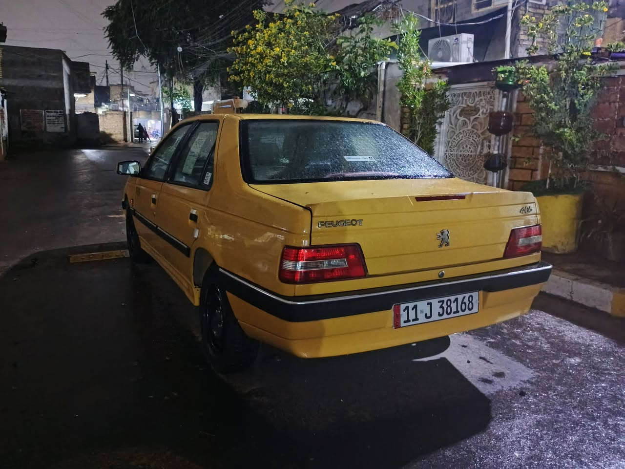 بيجو لميس 2015 كير محرك خير من الله لا صبغ ولا تبديل بس بارد على كد شبر بالجاملغ الايمن صدر خلفي امامي جديد تخم تاير جديد سنويه جديده رقم انكليزي جديد بأسمي هيئه وغرامات مصفره 
العنوان بغداد الشعب  السعر 46 
شرط التحويل
***********
