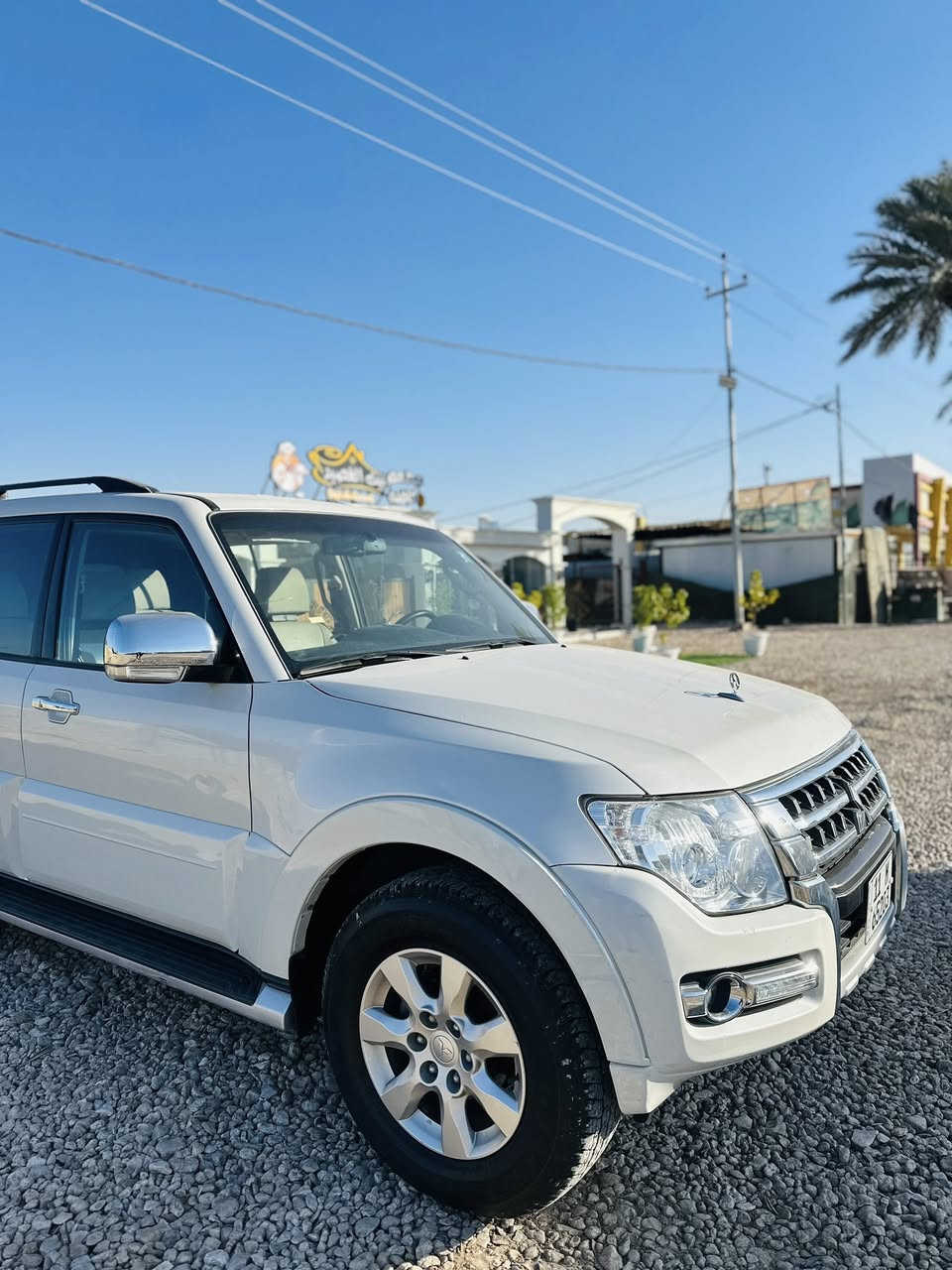 السلام عليكم للبيع فقط
باجيرو حبتور خليجي 2017كفاله عامه من صبغ وفتح 

علا وضع شركه ماشيه64اصل سياره جديده بمعنى الكلمه مال جناي جاهزه من كلشي كير مكينه حداديه تراي سياره متعوب عليا بسمي 

موصفات معروفه مال الحبتور …

فول  

سعر215وبيها مجال بسيط

مكاني بابل المتحتيه 

لاستفسار ***********
