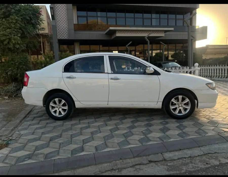 لیفان  
مۆدێل ٢٠١٣ 
سە نە وی ئە سلی  لە گە ڵە بە شەرتی  ئە وە لیات و حجزی لە سەر نە بئ پارە ی شەریکە ی تیا نە بێت 
پاکانە شی لە گە ڵە 
سە یارە کە قە پات مواسە فات 
گێڕ عادییە 
٤تا یە و ویلی لۆکی لە ژێرە 
گێڕو مە کینە ی بیلاد خۆیە تی 
سە یارە کە توندو تۆڵو بێ مە سرە فە ماڵی فە قیرە 
 یە ک  دینار مە سرەفی نییە زۆر جوانە 

تە نها بۆ فرۆشتن  
 جوابی کۆمێنت نایە مە وە گە ر موشتە ری تێل بکە لە مە سنجەر یا وە تس ئە پ 
 ئیشی قیست و قەرز ناکە م تکایە بۆ ئە وە نامە مە نێرە.  
لە سلێمانیم 
سعری ٣٨ گە ڵا و کە مێک معا مە لە 
*********** السليمانية, العراق
