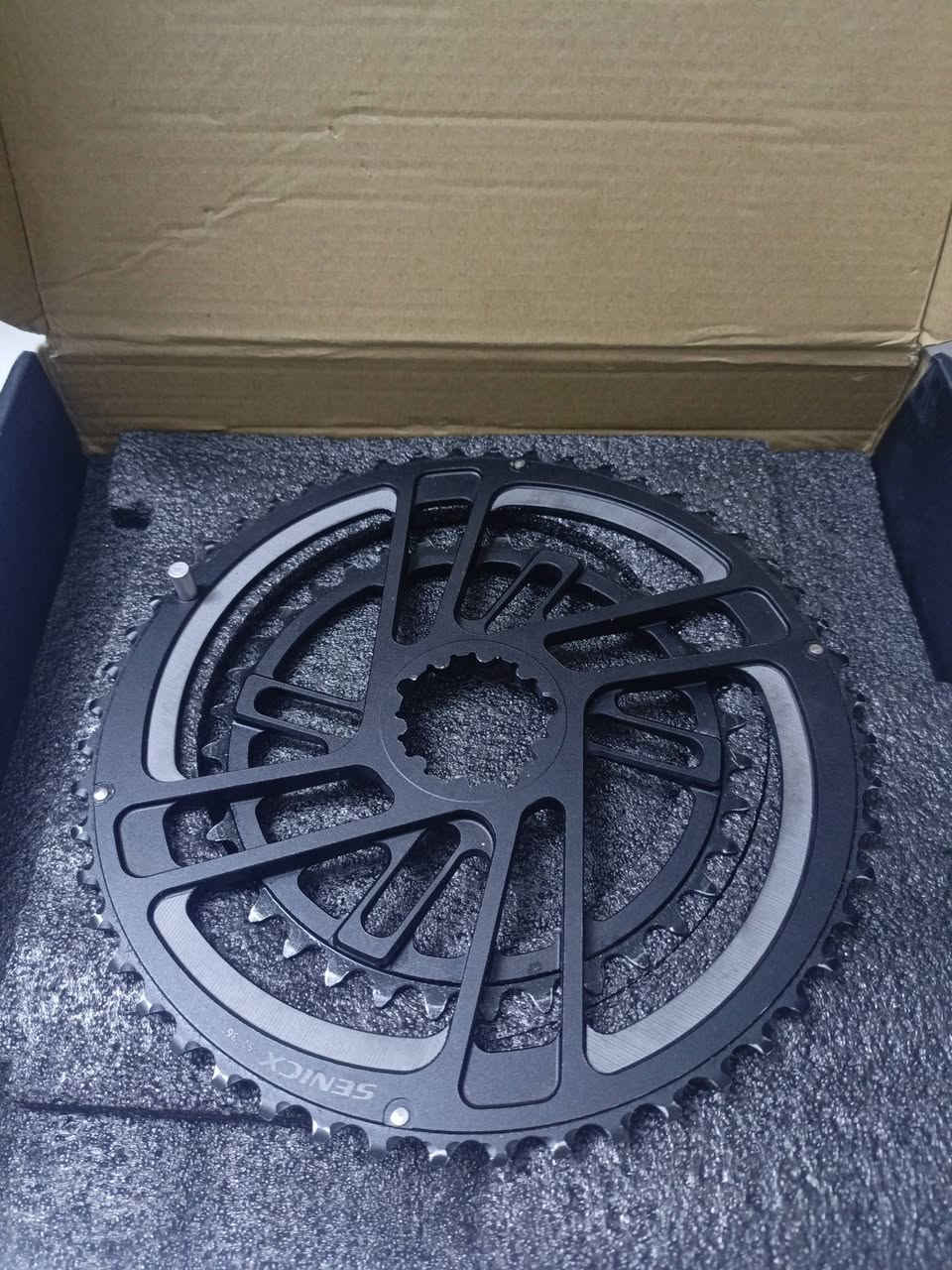 السلام عليكم شلون كباتن 🌄 
متوفر اقراص رود ماركة SENICX  جديد لووووك 🥰😍

عدد سنون 52/36T 😍🤩 

سعر 25 وبي مجال 
بغداد القاهرة قرب حلويات عدنان//***********
