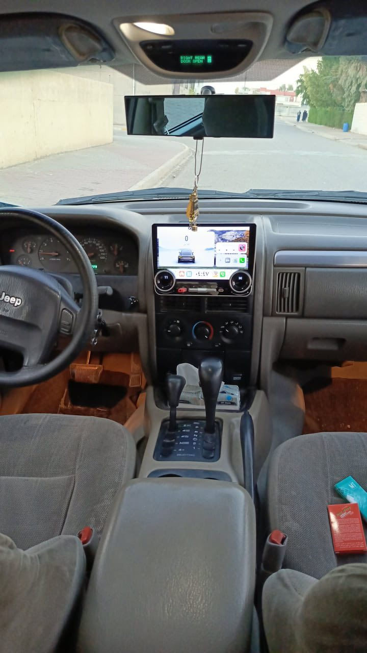 جيب شيروكي للبيع
سياره بسمي رقم سليمانيه بطاقه بانزين بي
سياره كله ع بلاد بدون حادث تبريت تدفيه شغال تحديد سرعه بي
دبل كير شغال سعره 78 بي مجال قليل 
رقم هاتف *********** مكانه سياره كركوك
