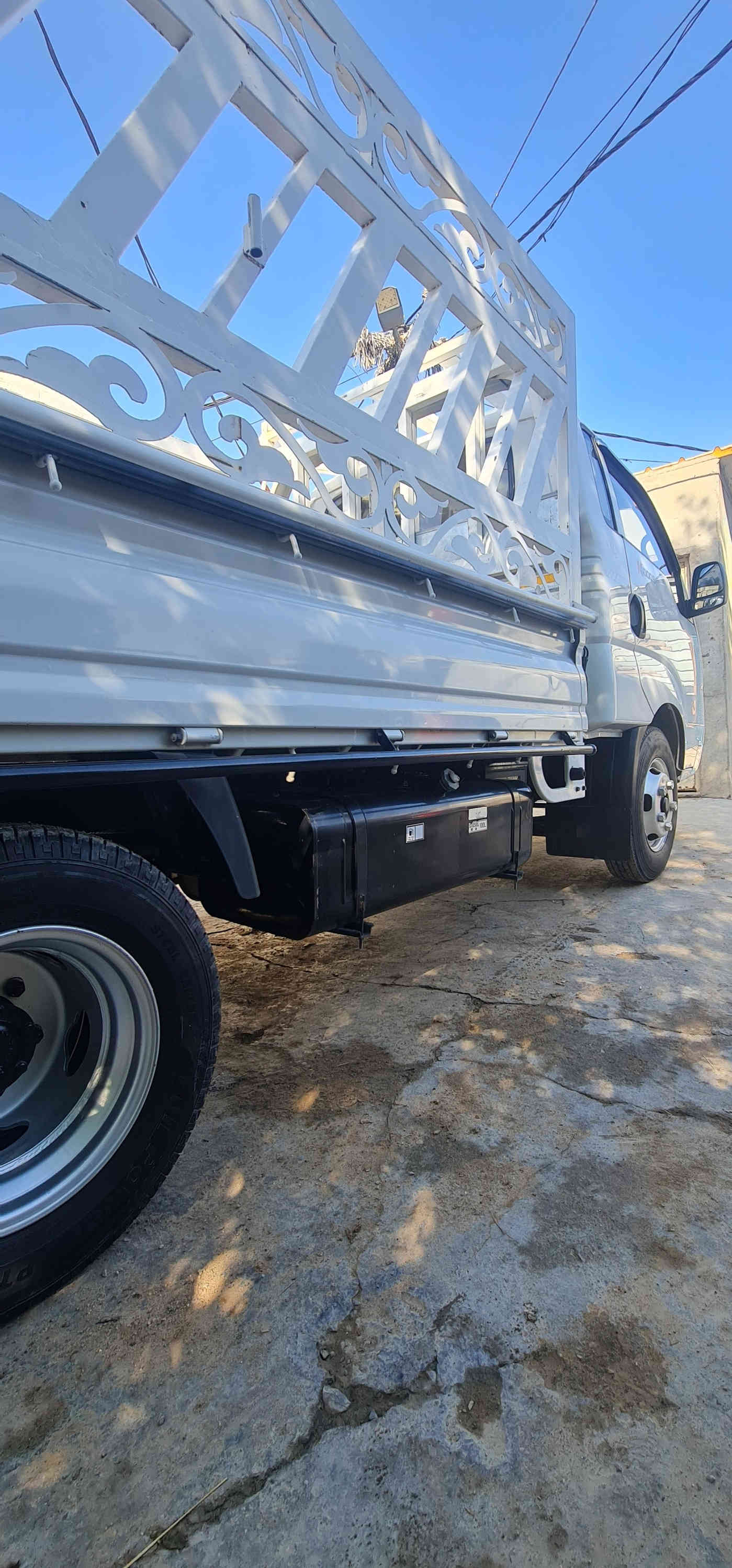 السلام عليكم
فحل موديل 2020الشكل الجديد رقم بغداد بسمي السيارة كفالة على وضع الشركة ماشية 105 سيارة جديدة محور ويل وتانكي تخم تاير ياباني جديد علما السيارة استعمال شخصي متصرف عليها دينار جاهزة من كلشي السعر165 بيها مجال مكان ديالى ***********
