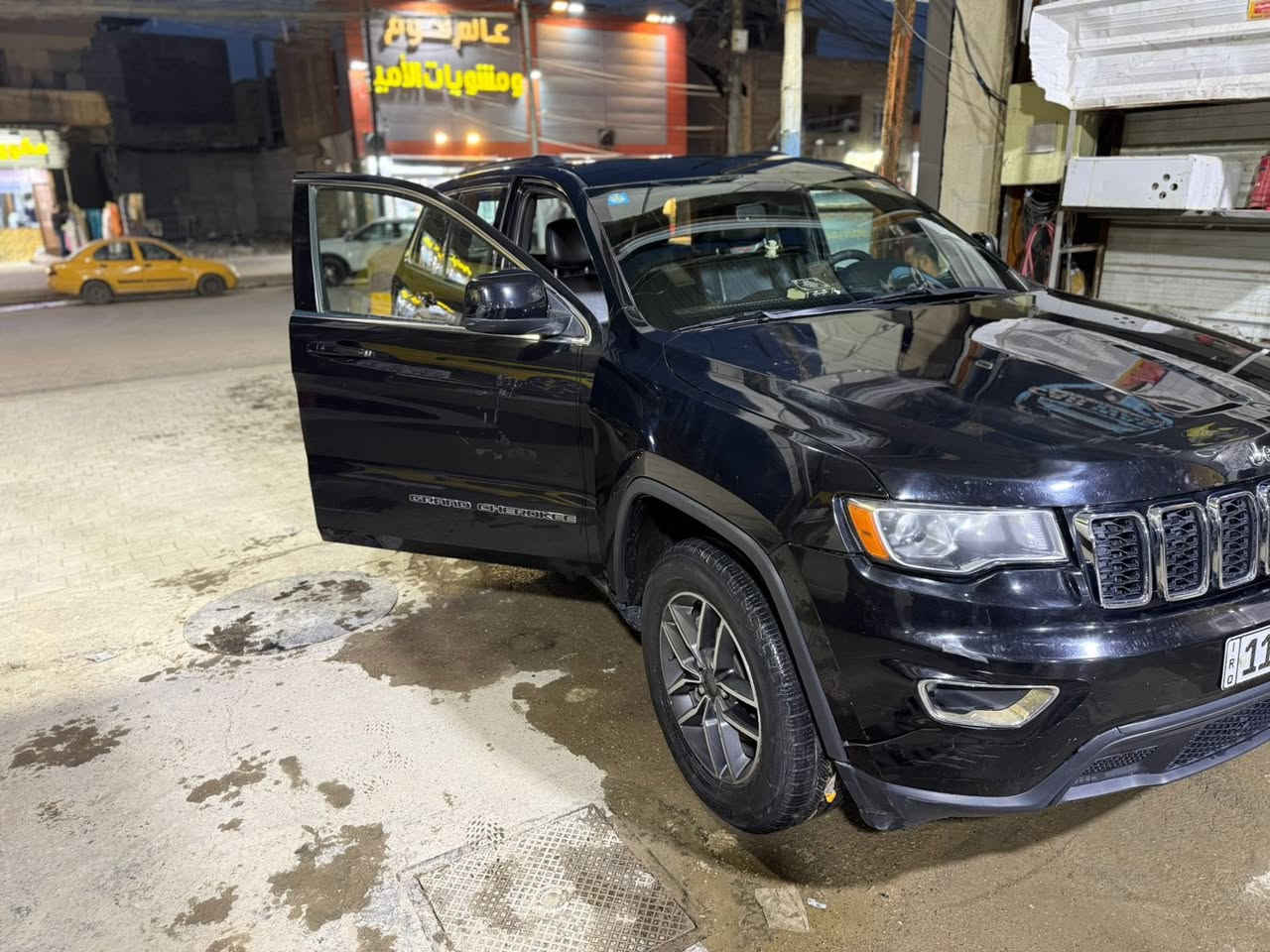 جيب كراند شيروكي - اسود - موديل 2020
رقم بغداد  لون اسود 
ماشيه 117 كم
مواصفات 
1-رادار  + جانبي + خلفي
2-اوتو بريك مانع تصادم امامي   
3-قياده ذاتيه 
4-تحديد مسار 
5-نقطه عمياء
6-دخول ذكي
7-نظام ( start/stop - ايكو - سبورت ) 
8-كشن كهرباء 
9-كشنات تدفئه 
10-ستيرن تدفئه
11-تحكم ستيرن جهتين  
13- جنطه كهرباء
حادثها جاملغ و شبر من البنيد راجع بارد 
مكفوله الدواخل مالته  
السعر 228
اي نقص مابيه 
اتصال او واتساب ***********
