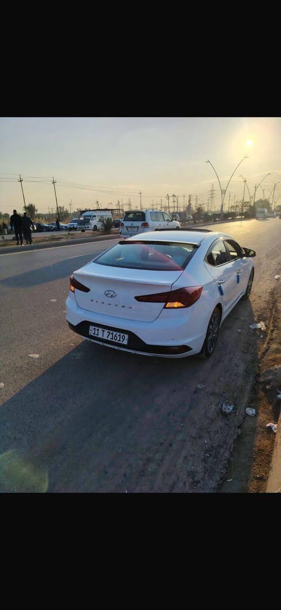 سلام عليكم النترا خليجي ٢٠١٩ مواصفات فول واحد عل واحد سياره مكفوله كفاله عامه رقم بغداد سياره بسمي رقم الهاتف ***********
