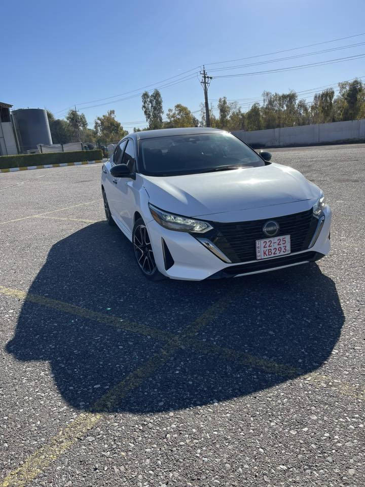 نيسان سنترا24
Sr توكلر 
بدون صبغ فقط بارد 
كشن حار 
رادار امامي خلفي جانبي 
مسار قياده
تبريد شاشة
اشاره بالمرايه 
3 انظمة 
سقف اسود بلاد 
تواصل عل الخاص او عل الرقم
***********
