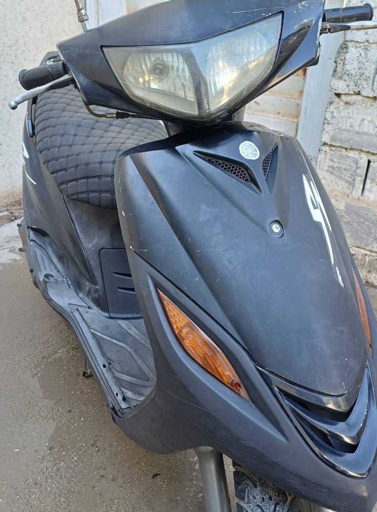 سلام عليكم دراجه ماكس 140 نضافه فول فول فول مكفوله من كلشي دراجه كامله كهربائيات كلها شغاله مكينه تخبل شلعه ومعدل كفرات كلها بلاديه ختم واحد تايرات جديده دبلات جديده الدراجه كلها جديده الدراجه كامله مكاني بغداد 
رقم الهاتف *********** متواجد فيس واتساب شراي خابر وتدلل السعر 500 الف وبيها مجال للشراي بغداد, العراق
