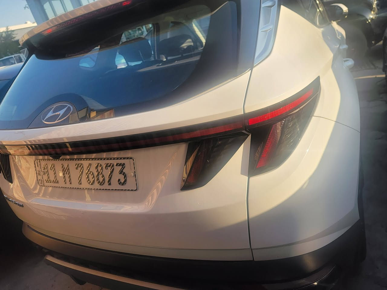 السلام عليكم توسان 2023خليجي
ماشيه 69 بيه بارد شبر بلجاملغ الامامي وشبر pdr بلجنطه السياره نضيفه جدا
بصمه 
جلد 
حساس امامي خلفي 
مري شفط 
السعر 197 وبيه مجال قليل 
رقم صاحب السياره ***********
