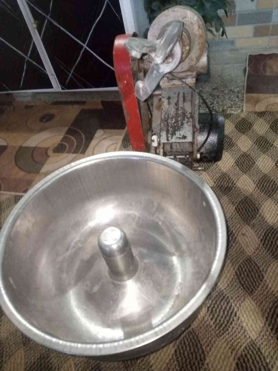 سلام عليكم شباب .عجانه مخابز .نوعيه راقيه ونوع ثقيل.والله سعره 300الف ماخذينه.صافي.وجديده مستعمله 5ايام.وسعر مناسب اقل.والي .يعجبكم ..***********.مكان الشوملي.وبخدمه جميع..شراي يتصل أو واتساب.
