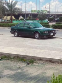 بي ام للبيع  ٥٢٥مسكر اصل فانوس موديل ١٩٩١  اخضر زيتوني   معمره صبغ ميت...