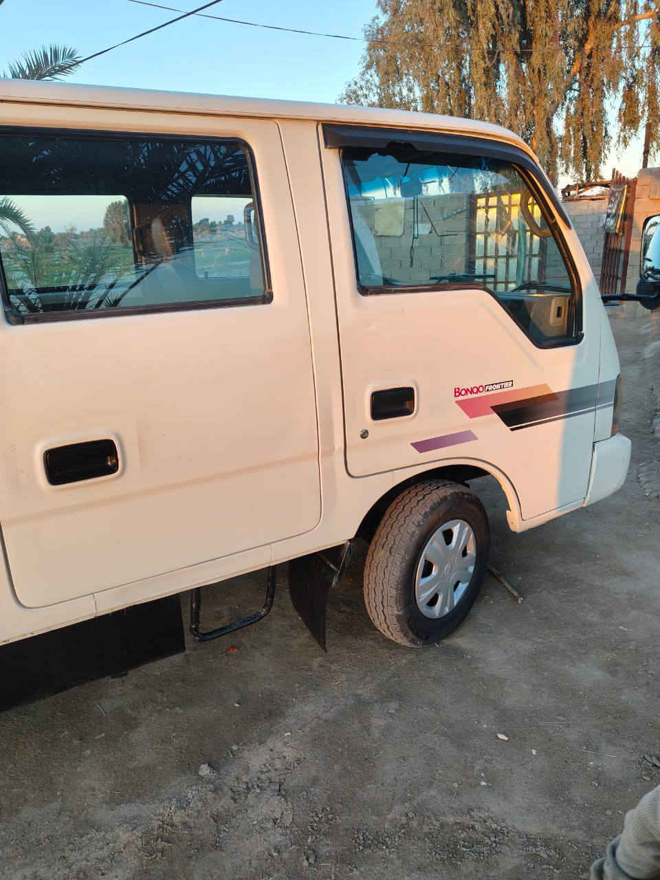 كيا ام عيون 2001
كير محرك اكسل مكفوله 
تخم تاير جديد 
سياره جاهزه من كلشي 
رقم بابل 
مكان السياره بابل 
للاستفسار الاتصال على رقم 
‏‪0780 965 1238‬‏
‏‪0771 125 4262‬‏
مكلف بالنشر 🙏
