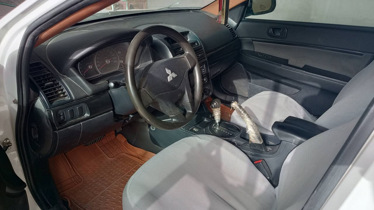 للبيع او مراوس
مسبوشي كلنت 2011
رقم بغداد الماني 
كير ومحرك جديد 
صدر الامامي نص عمر
صدر الخلفي جديد 
تخم تايرات 
تبريد ثلج تدفئة شغال 
السعر 52بيه مجال 
***********
مكان السياره صلاح الدين الضلوعية  
الاقواس السياره
