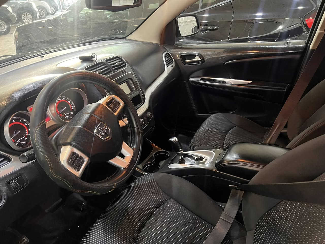 دوج جورنى2016 Sxt V4
شبر سبخ  بدون داخل بدون ايربك 
ماشيه100 الف مكان سياره أربيل 
سعر 135 مجال
***********
