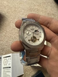 ساعة عالمية • مختمة • وزن ثقيل