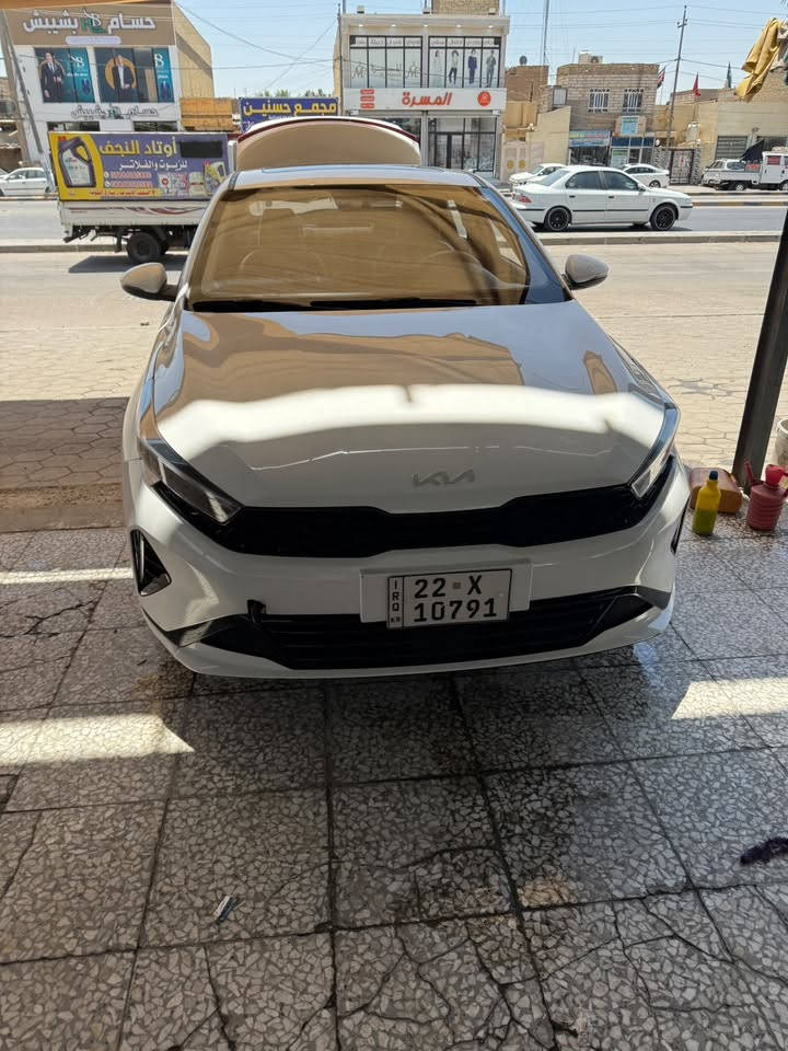 سلام عليكم كي ثري مديل 2022 ماشيه 31 الف سياره حلوه
ونضيفه تبريد قطعتين بيهه مكانين بارد سياره فول الفول واحد على واحد فول مواصفات رقم اربيل 
مكاني النجف الاشرف 📍
*********** استفسار ☎️
