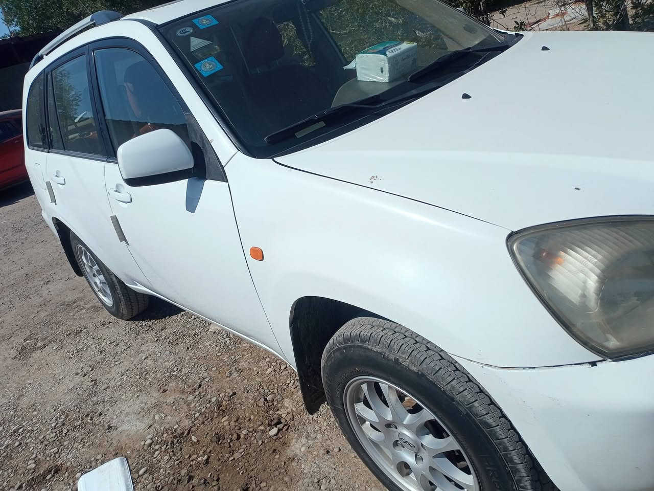 السلام عليكم تيكو موديل 2011 بغداد بأسمي رقم إنكليزي  هزه جديدة سنويه جديدة لغاية 2029 ماشيه 70 ألف
مكينة 2000 مكفول والمرغوب كير ميكانيكي مكفول والمرغوب تدفئه تبريد ثلج مكفوله من الضربة والتبديل 
بيها فقط صبغ بالجاملغ الامامي عكس السائق 
حدادية صدر امامي خلفي جديد تخم تاير مع الاسبير جديد  الكهربائيات كله شغالة باتري جديد منظومة بانزين كله جديد داخلها جديد بلادي سنتر لوك سويجات عدد 2 
فتحه سلايد روف تحكم استيرن 
السيارة نظيفة وجاهزة من كلشي 
السعر 67$ المكان بغداد
الرقم *********** غير متواجد على الفيس
