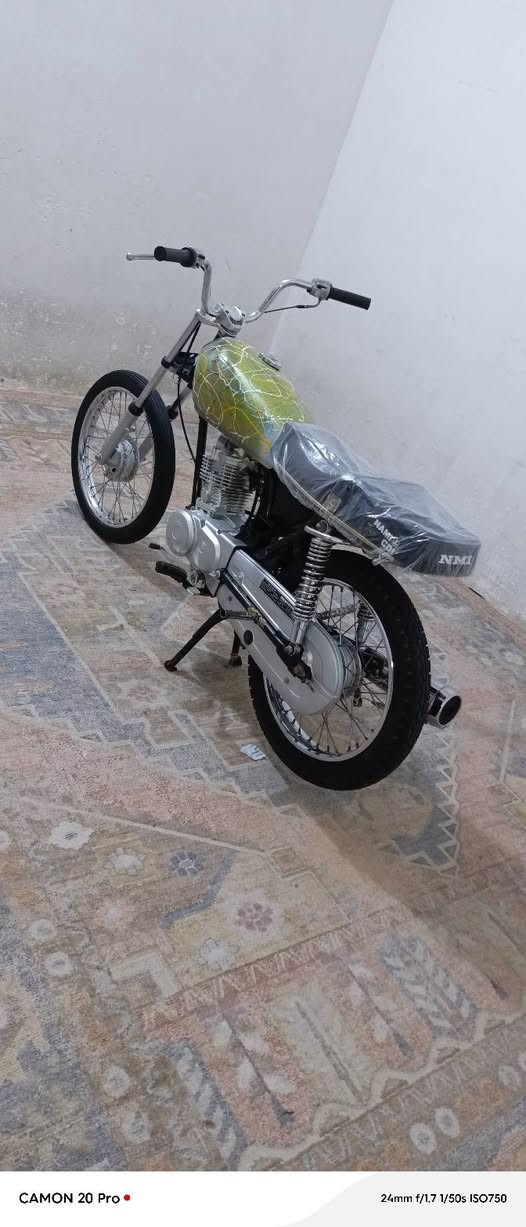 دراجه للبيع بدون شاصي سكنر دراجه نظيفه ما مفتوحه والسعر 600 
والاستفسار على هذا الرقم***********
