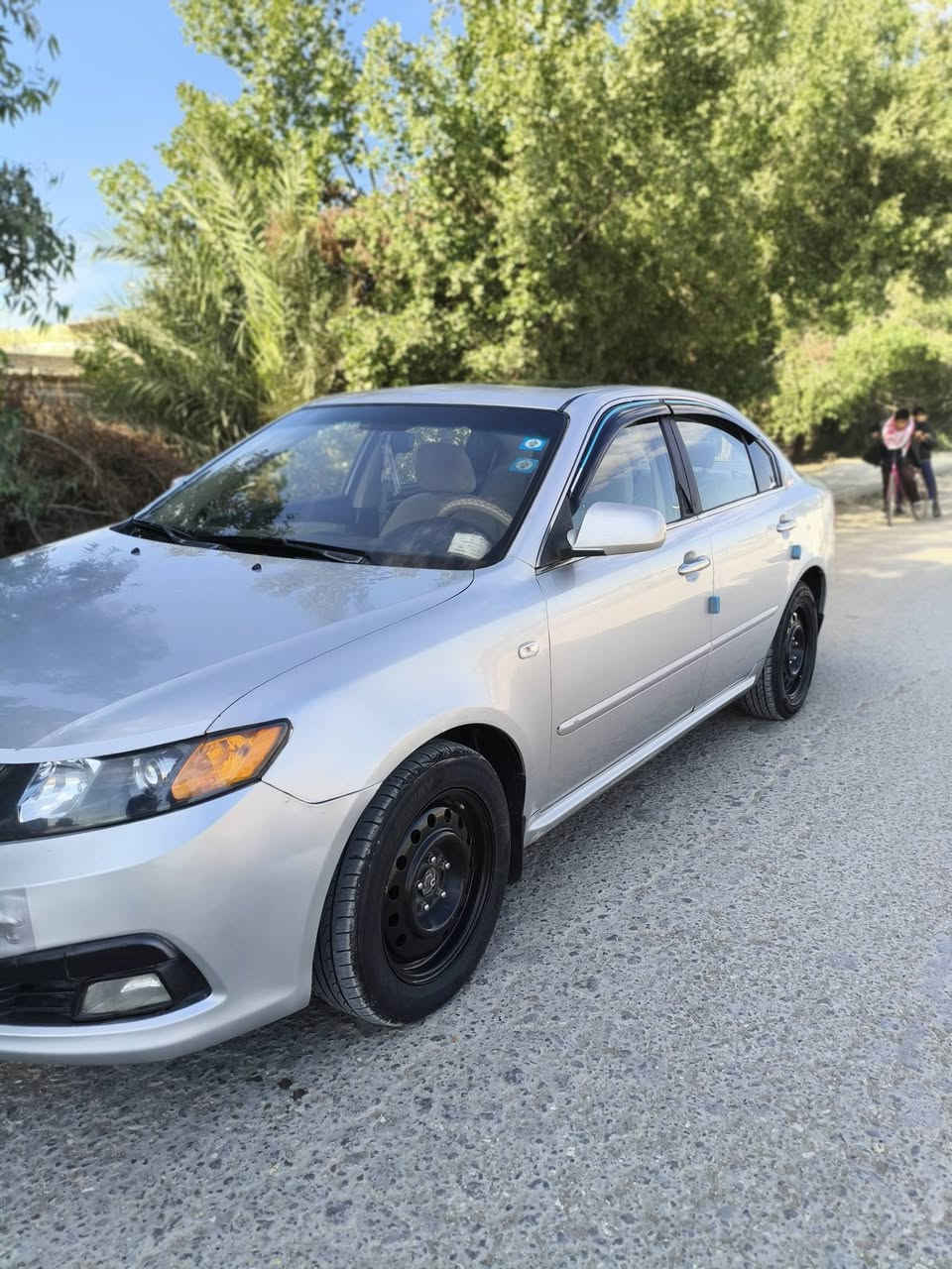 سلام عليكم ابوتيما موديل 2009 رقم بغداد دولي

 بسمه جديده خليجي فول مواصفات عدا البصمه كفاله

 عامه من الفتح وضربه وتبديل وصبغ كير ومكينه 2000

 مكفول حداديه تخم تاير كهربائيات شغاله سياره جاهز المكان الديوانيه السعر 120 وبيها مجال***********
