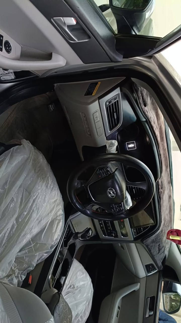 السلام عليكم
سوناتا موديل 2017 
حادثها بنيد وجاملغ بدون دواخل
تبريد تدفئه جاهزه
تخم تاير حداديه كله جديد سياره خير من الله جاهزه من كلشي مانقصها برغي للاستفسار الاتصال ***********
