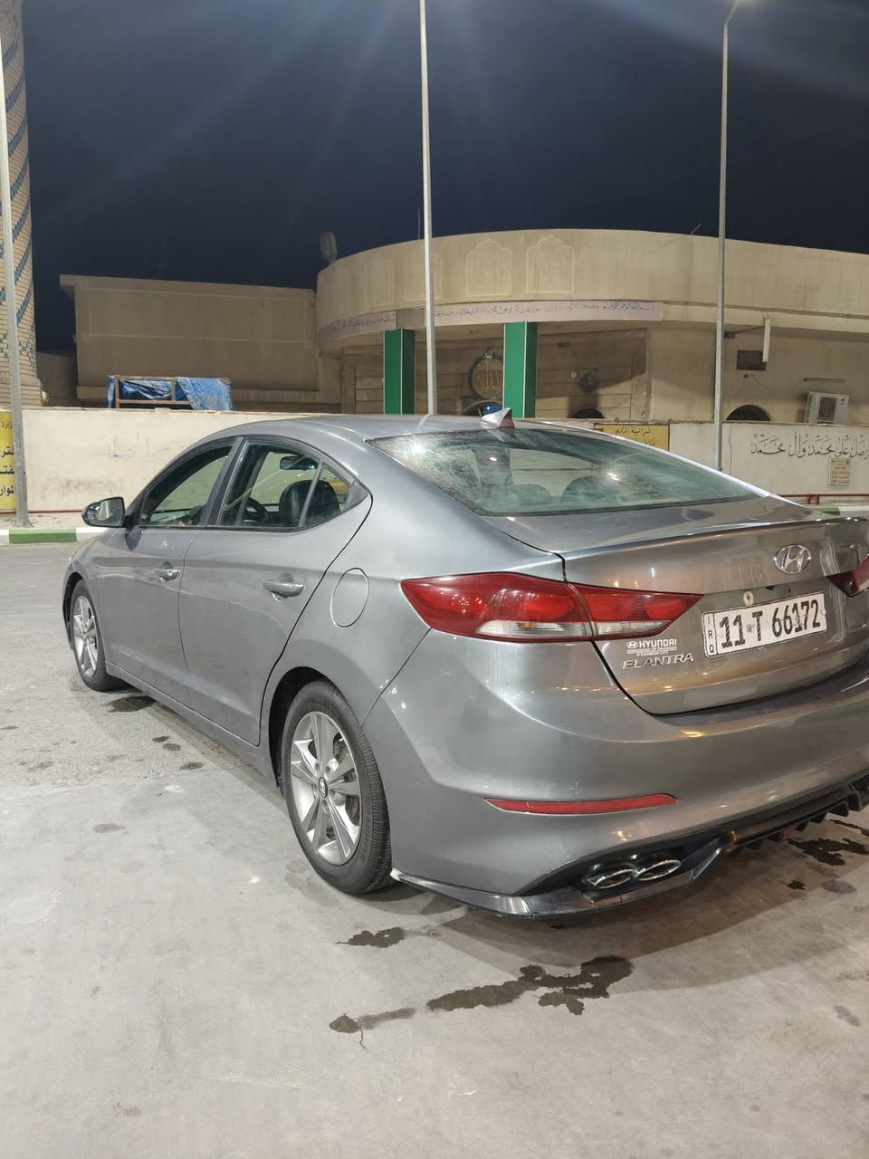 السلام عليكم سياره الانتره ٢٠١٧ امريكي مكينه ٢.٠ ماشيه ١٠٠ جديده خيل من الله ضربتهه مال امريكه باب عكس السايق والخلفي وراجع بدون دواخل وصابغين الصفحه كلير توحيد لون السياره ابيع احزام صبغ بيهه ضربات مال تكاتك صندوك و قماره مكفول تبريد خير من الله رقم بغداد دولي *********** العنوان بغداد المعامل السياحي السعر ١١٣ وبيهه مجال
