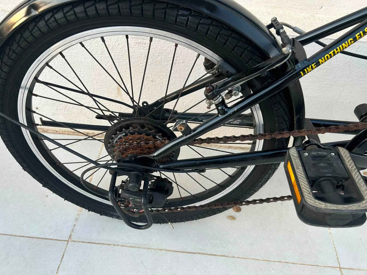 بايسكل حجم 20 طبك
ماركة همر 

معدن حديد

السعر 135 الف

يتحمل اوزان ثقيلة

توصيل متوفر جميع محافظات 

للاستفسار خاص او وتساب

***********
