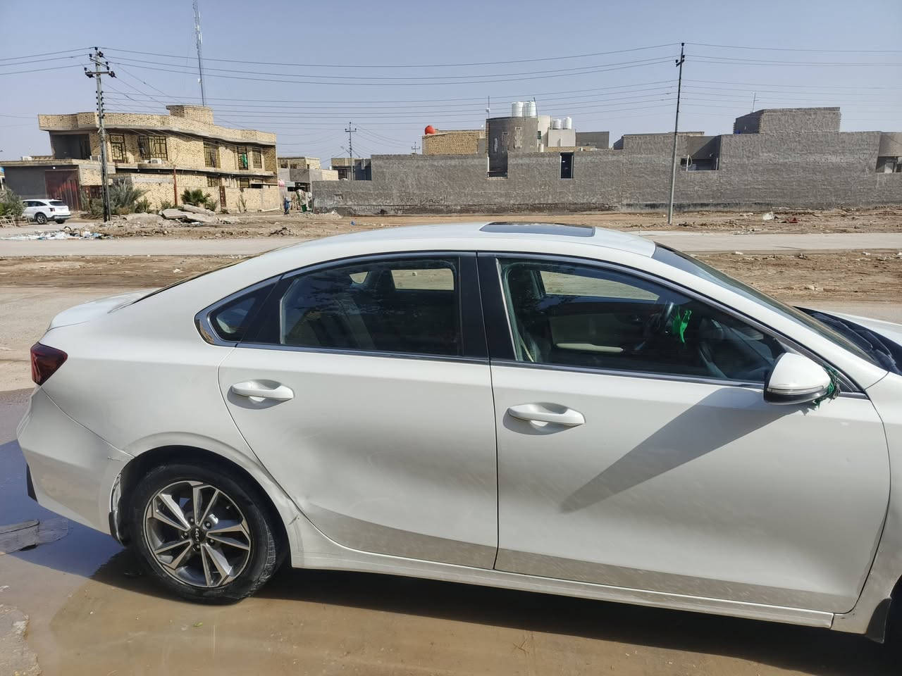 السلام عليكم سيراتو خليجي مديل 2022 فول موصفات محرك1600  ماعدا البصمه ربع بنيد صبغ وبارد طرف جاملغ امامي اثر طخه جوا قبق بنزين جاملغ خلفي ماعدل مصبوغ شبر  السعر 157بيه مجال 
ماشيه 105الف
رقم بغداد مكاني الناصرية رقم ‏‪***********‬‏
