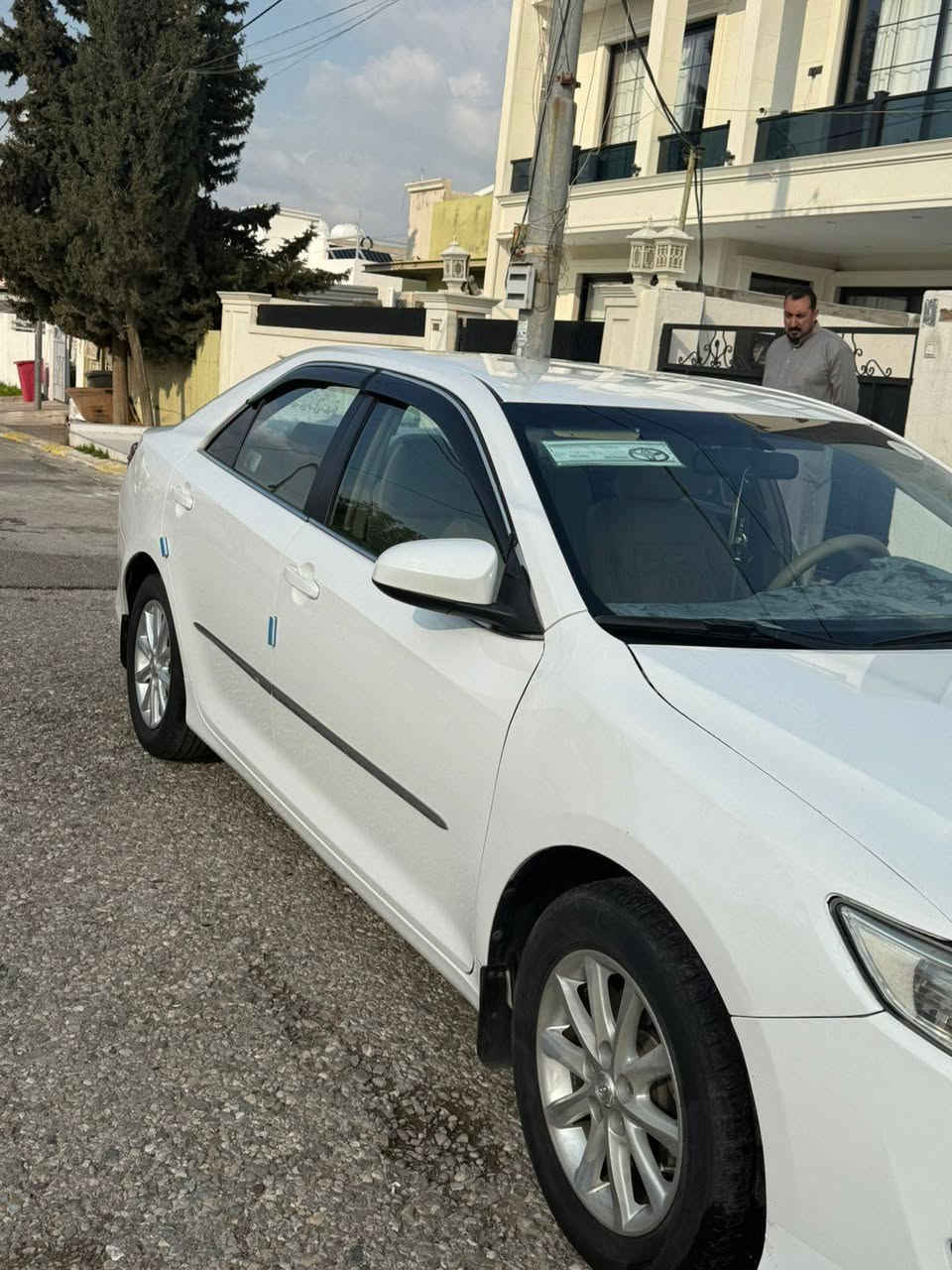 السلام عليكم للبيع كامري خليجي موديل  2012 GL بدون مواصفات 
الضرر ثلاث قطع 
ماشية 225
السعر على الهاتف ***********
العنوان أربيل
