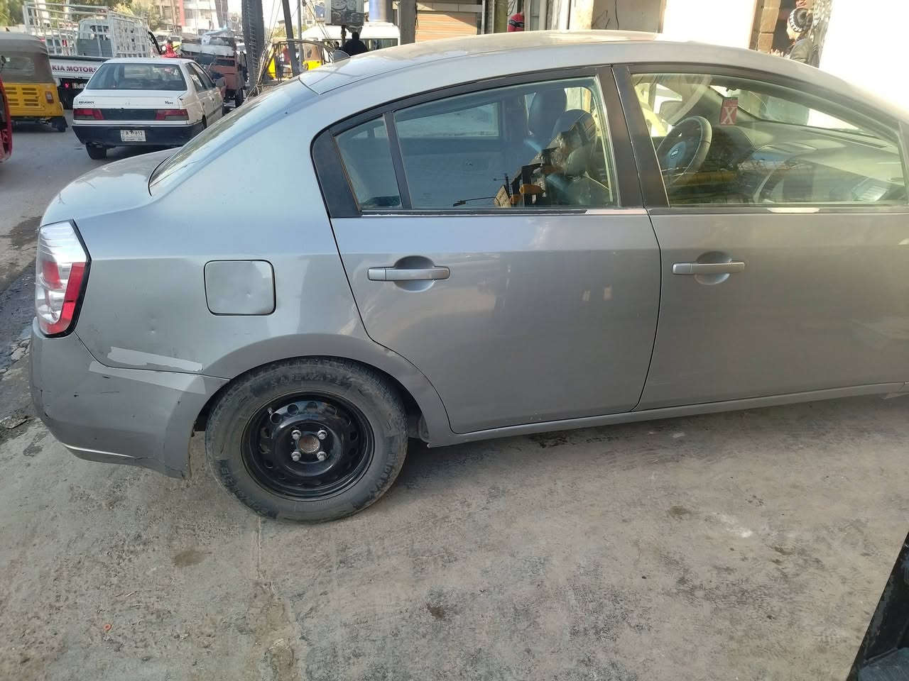 نيسان سنترا موديل 2010 بسمنا رقم بغداد وارد امريكي محرك 2000خير من الله السعر 65 بي مجال حك الجيه حي الأمين الثانيه نواب الظباط *********** تبريد شغال
