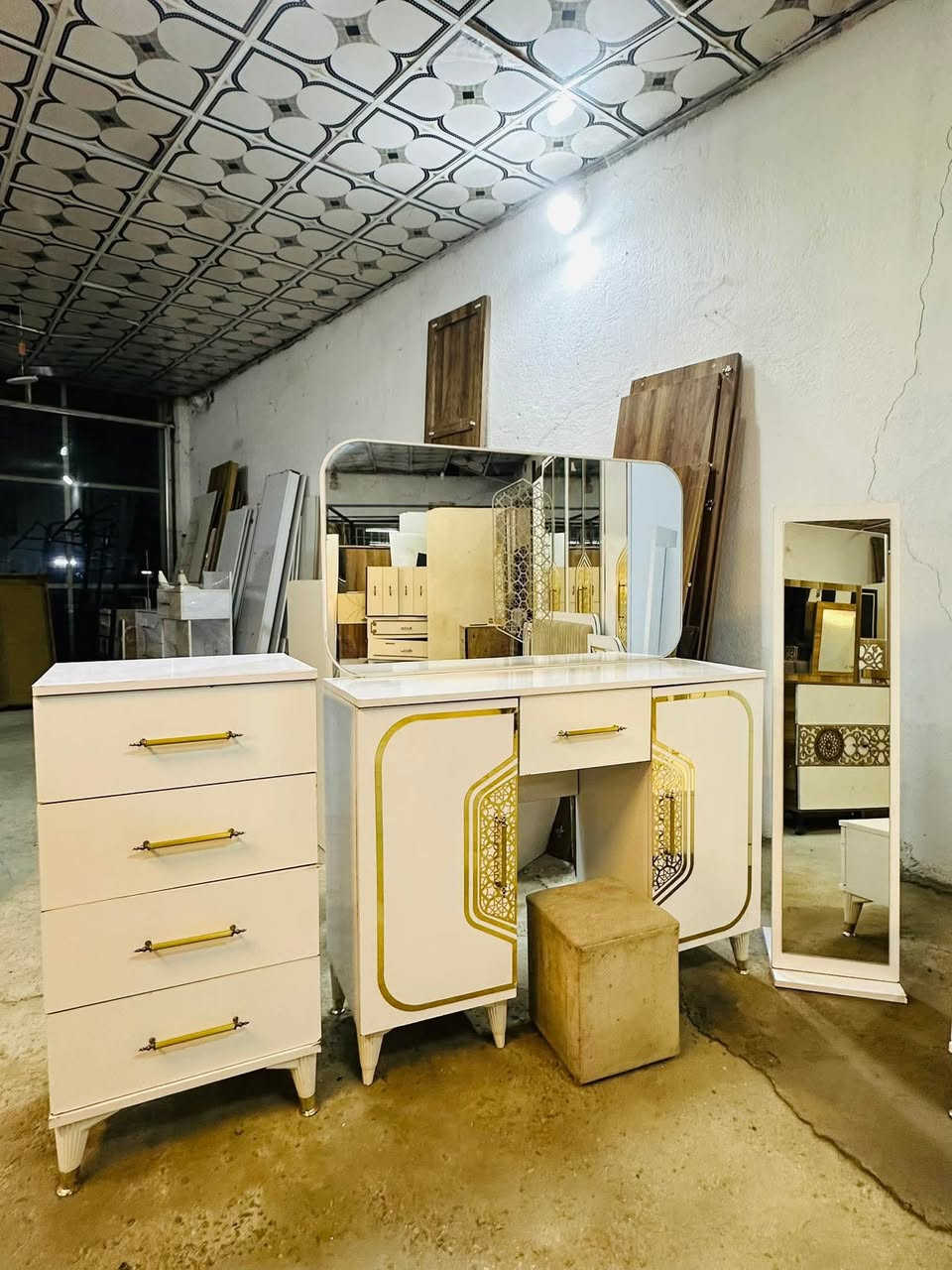 ٦٥٠ واصل شد ونقل


**إذا كنت صاحب هذا الإعلان وتريد حذفه لأي سبب، رجاءا أرسل رسالة إلى الدعم الفني**