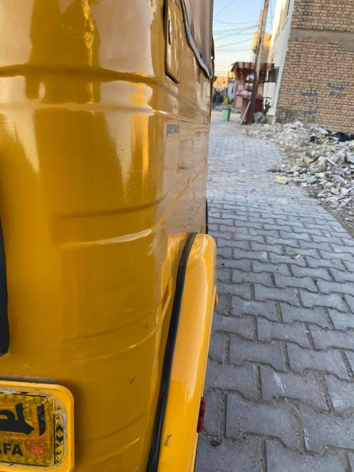 سلام عليكم تكتك البيع 18شهر 11 يوم 25اوراق المكان بغداد الكماليه التكتك لاطشهه  ***********
