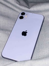 آيفون ١١ • ١٢٨ • بطارية ٨٠%