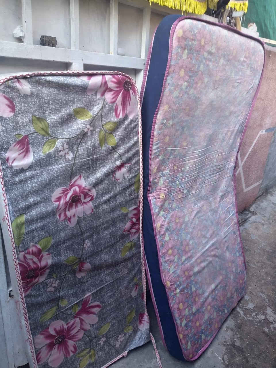 سلام عليكم  غراض مستخدمة البيع الاستفسار تصال علا هاذ رقم *********** متواجد واتساب فقط
