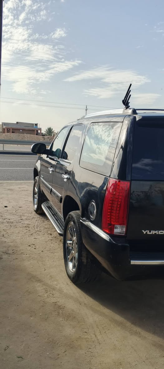 سلام عليكم احبتي الكرام يوكن دينالي مديل11 فول لون اسود حديده جاهزه للتسجيل السعر 85 وبيها مجال قليل وأنا خادم لحضراتكم رقمي 
*********** الزبير, البصرة
