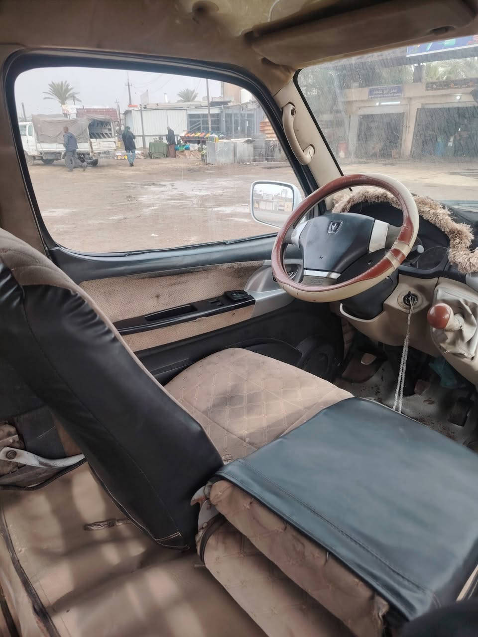 سلام عليكم جنبي لبيع 2012 مكينه ثريواي لا تنقيص لا تبخير سياره نضيفه دوشمه جديده صدر جديد سنويه بسمي ل 2027 مصفره لهيه غرامه على عليه بس ميتين ينزلن من سعره سياره مال عيشه كهربات كله شغاله ما متواجد عل فيس *********** سعره 69 بيه مجال حك جيه
