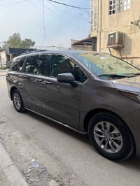 عندي سياره تيوتا سينا فول موصفات ٢٠٢٢ رقمه بغداد بسمي ٠٧٧١٠٢٤٠١١٠