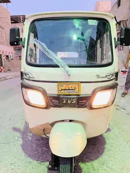 السلام عليكم تكتك tvs موديل 2022  سنويه كفاله بس ضربه جاملغ السعر ٧ وبي مجال المكان جمهوريه رقم ***********
