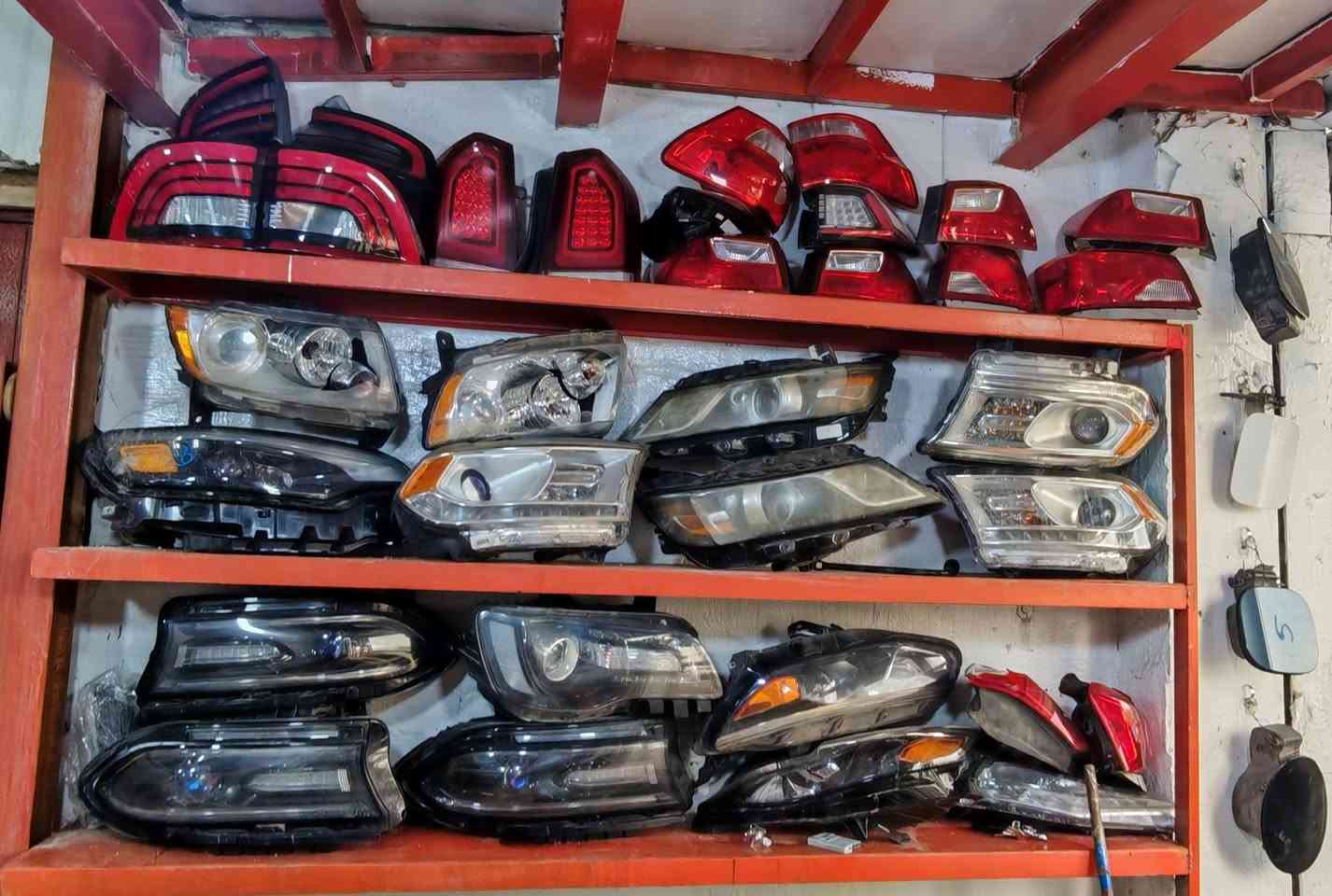 يوجد لدينا فول لايت 
جارجر_اوباما_جيب دورنكو _ جيب بزون _ماليبو_امبالا_شوفرليت كوينكس _جيب لاريدو


**إذا كنت صاحب هذا الإعلان وتريد حذفه لأي سبب، رجاءا أرسل رسالة إلى الدعم الفني**