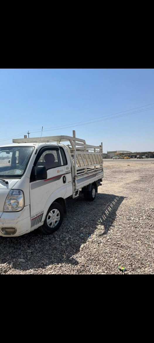 للبيع 2012 مكان السياره بغداد التاجي السعر 95بدون محجر
