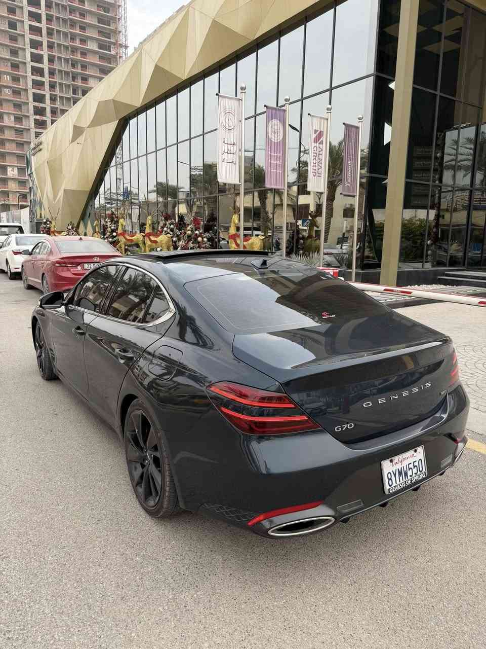 سلام عليكم 
G70 2023 
6 سلندر 3300 توين تيربو 🚀
دفع خلفي فقط المرغوب 🩵
بنوراما 
داتا شو 
كامرات 360 
حساس 360 
جنطه شفط 
دسكات برمبو احمر بلاد
رادار امامي خلفي قيادة ذاتية 100‎%‎
كشن سائق والاستيرن هزاز مع الرادار للتحذير
كشن تدفئه تبريد هيتر ستيرن 
بصمه تشغيل عن بعد ودخول 
مري اضائه مع ترحيب جينيسزز عند الاقتراب
كشنات بقلاوه مطرز احمر مع حزام امان احمر 
قمارة شاموا سستم صوت 100‎%‎ 🔊
سياره فول الفول برستيج 
ماشية 27 الف 
عليه سيرفز كامل دون اي نقص تخم تاير جديد 
حادث ابواب وجاملغ صفحه السائق 
ايرباك كشن برده فقط باقي سليم 
دخول جديد بدون ارقام 
السعر 217 🔒
***********📞
