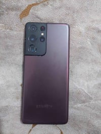 للبيع اس ٢١ الترا و اي ٥٢  بدون ملحقات متواجد واتساب فقط 07844041404