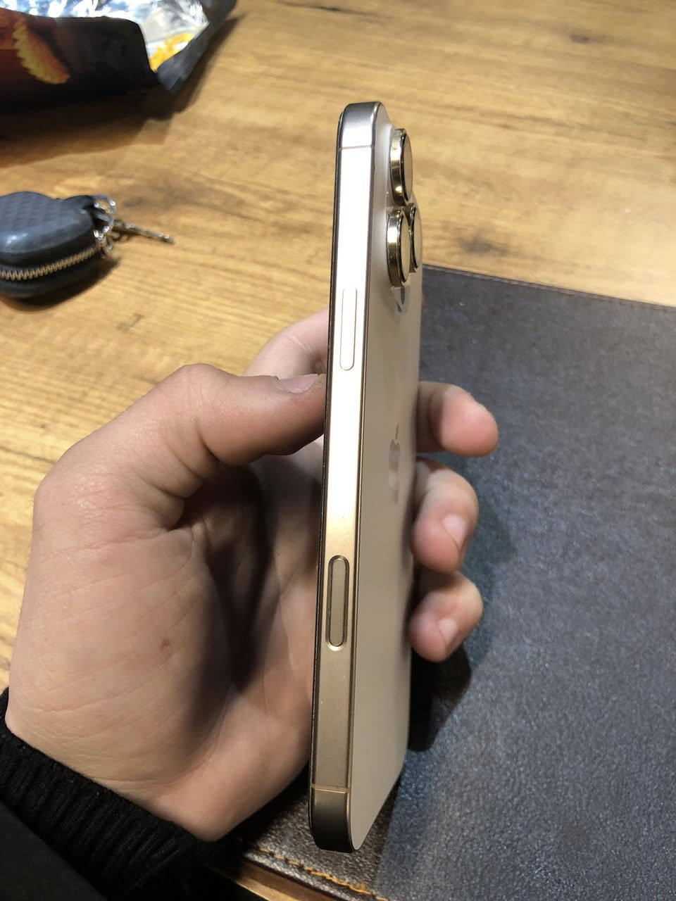 ايفون 16 برو ماكس ذاكرة 256 بطارية 95 ضمان ماستر الجهاز بعده داخل الضمان مكاني بغداد الكمالية 

السعر 1250
‭٠٧٧١ ٨٩٨ ٩١٣٩‬
