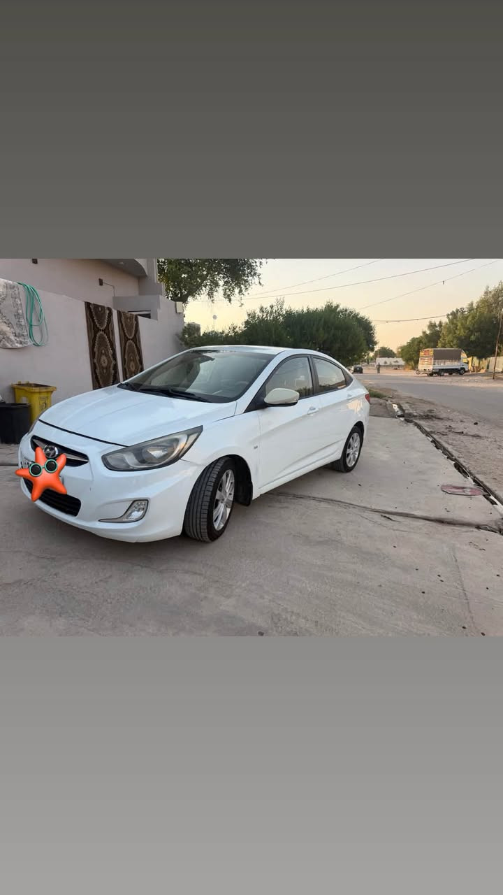 السلام عليكم                                                                         للبيع هيونداي اكسنت 2013 خليجي مكينه 1600 تحكم ستيرين اشاير بل مري 5ويل كب السياره بيها الجاملغ الامامي من جهت ل ل سائق ول بونيد ول باب سكن راش بدون ضربه
 ل سعر٨٥مجال بصيط الاتصال على الرقم ***********
