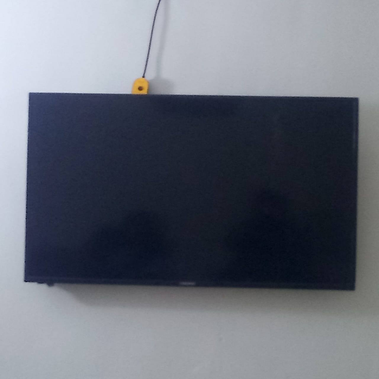 السلام عليكم 
للبيع اغراض 
عنوان الشعب 
 حي البساتين 
رقم الهاتف 
***********
