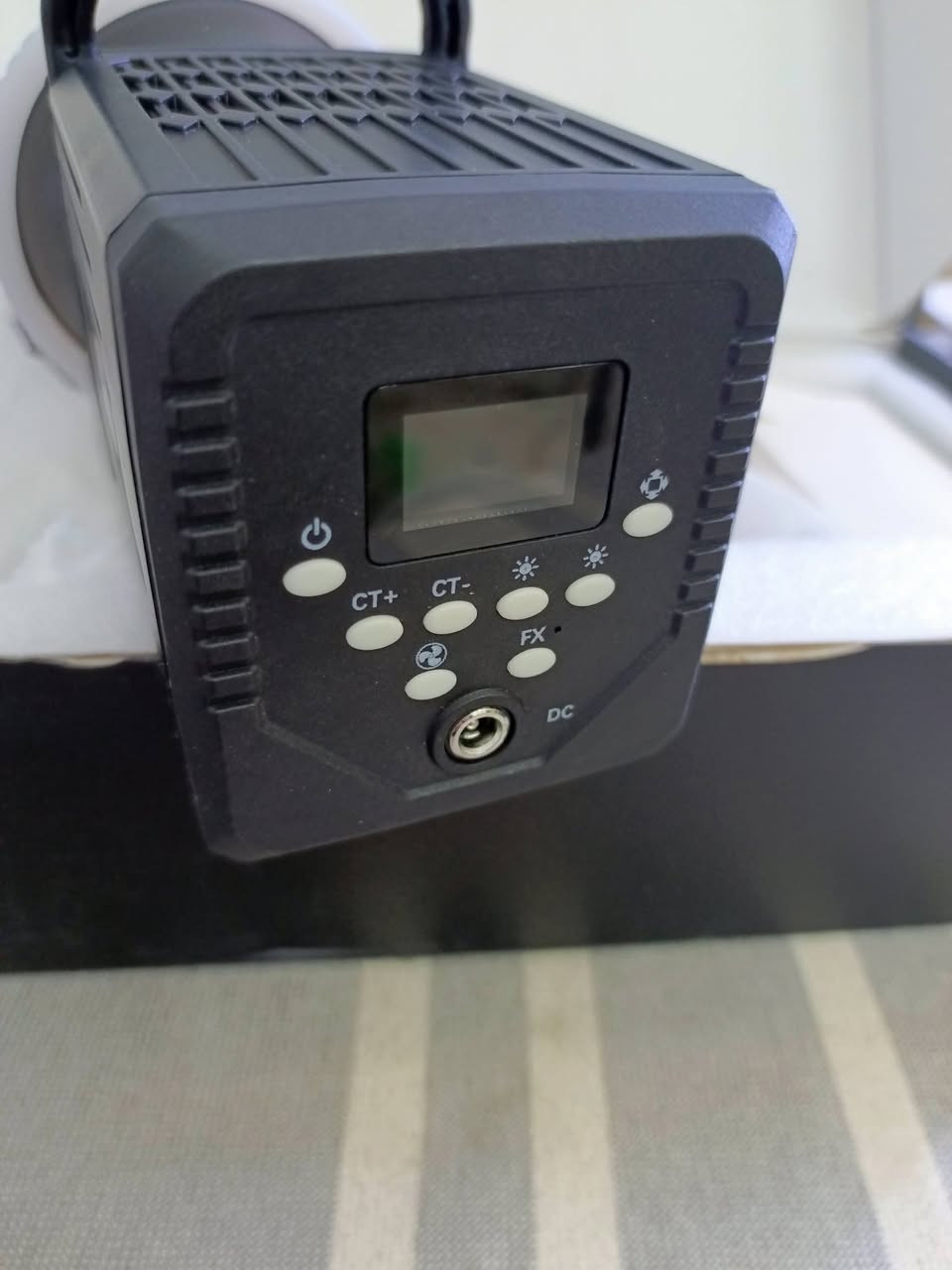 اضاءة تصوير حجم صغير 
شحن 45 واط 
السعر 65


**إذا كنت صاحب هذا الإعلان وتريد حذفه لأي سبب، رجاءا أرسل رسالة إلى الدعم الفني**